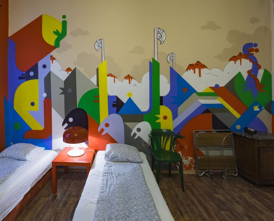 Santico Art Hotel And Hostel Budapest Habitación foto